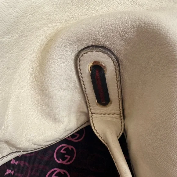 Gucci White Leather Privacy Tote - excellent pre loved condition - Picture 6 of 12